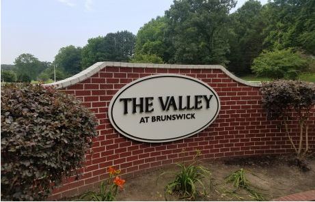 Valley Subdivision Pan Signs With Aluminum 3D Letters